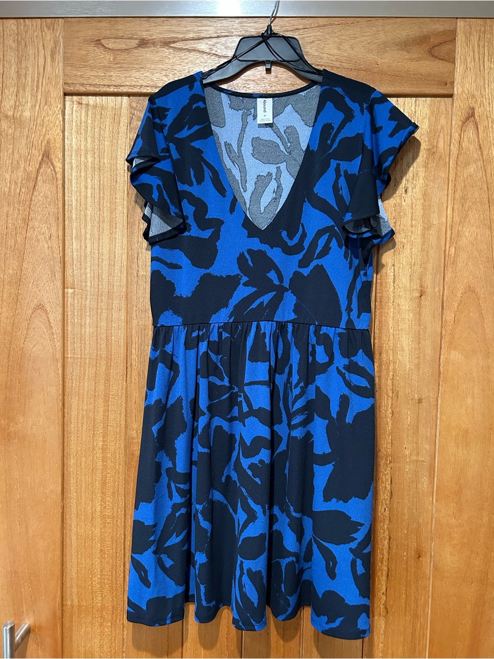Abound Blue and Black Floral V‑Neck Mini Dress